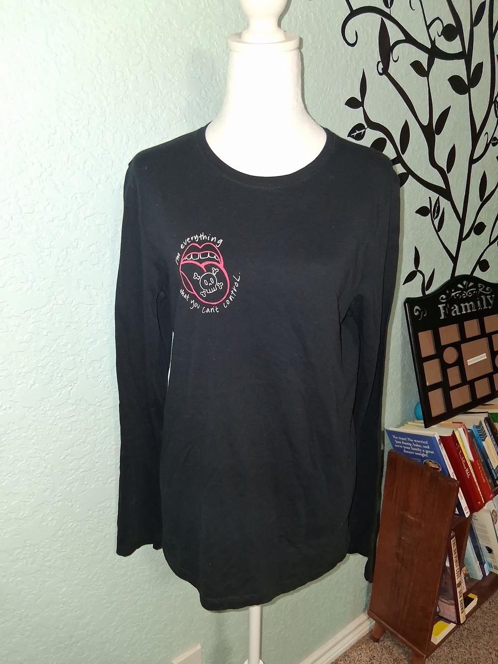 Black Long-Sleeve Graphic Tee